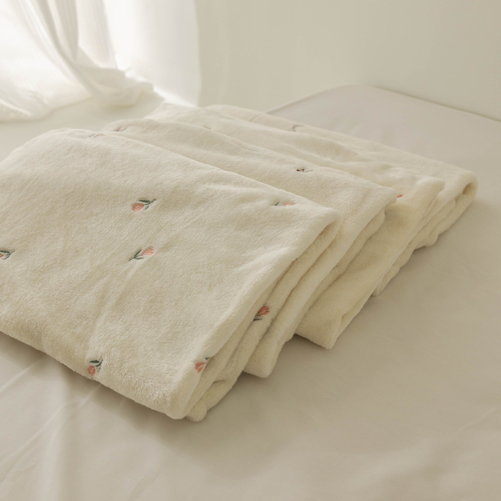 Korea Ins New Baby Velvet Blanket Baby Baby Outing Blanket Autumn and Winter Cover Blanket